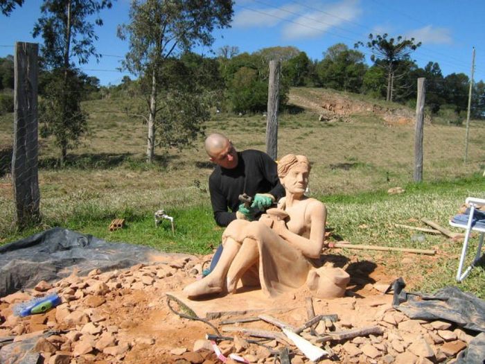 See How This Man Turned A Giant Rock Into An Impressive Sculpture (16 pics)