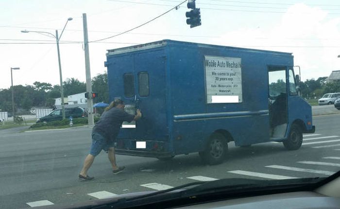 These Pictures Are Overloaded With Irony That Just Can't Be Ignored (40 pics)