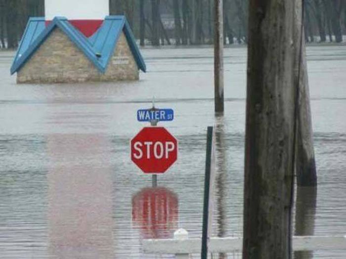 These Pictures Are Overloaded With Irony That Just Can't Be Ignored (40 pics)
