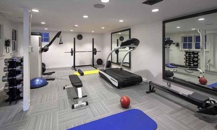 Miranda Kerr And Evan Spiegel Buy Huge Mansion In Brentwood, CA (14 pics)