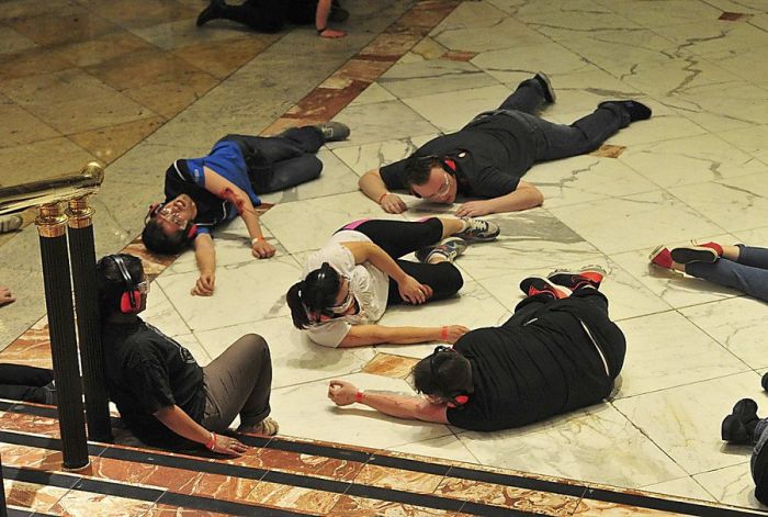 UK Police Apologize For Realistic Anti-Terrorism Exercises (12 pics)