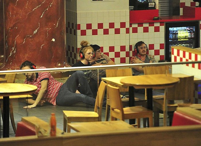 UK Police Apologize For Realistic Anti-Terrorism Exercises (12 pics)