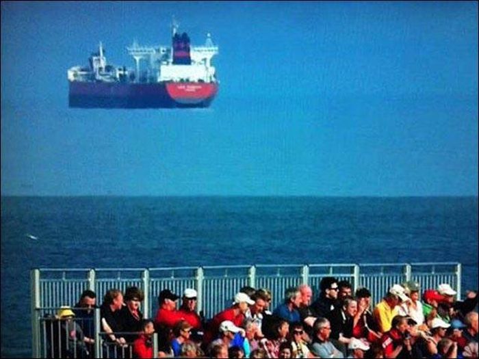 One Glance Isn't Going To Be Enough, You Have To Look Twice At These Pictures (43 pics)