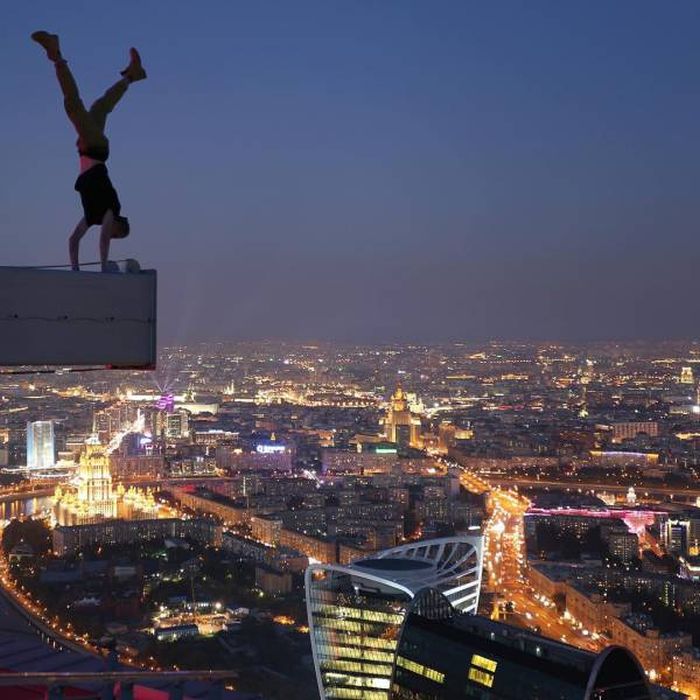 Daring Russian Man Takes Stunning Pictures From The Rooftops Of Skyscrapers (33 pics)