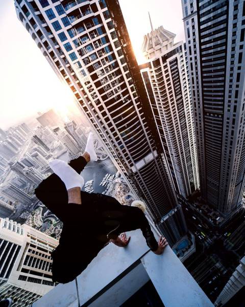 Daring Russian Man Takes Stunning Pictures From The Rooftops Of Skyscrapers (33 pics)