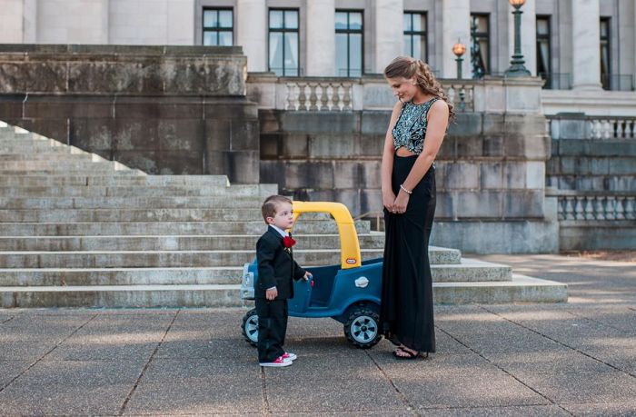 Mom Takes Hilarious Pictures Of Her Toddler Dealing With Adult Situations (14 pics)