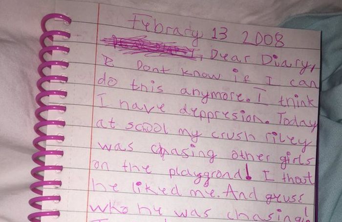 Girl Finds Hilariously Angsty Diary From When She Was 7 (3 pics)