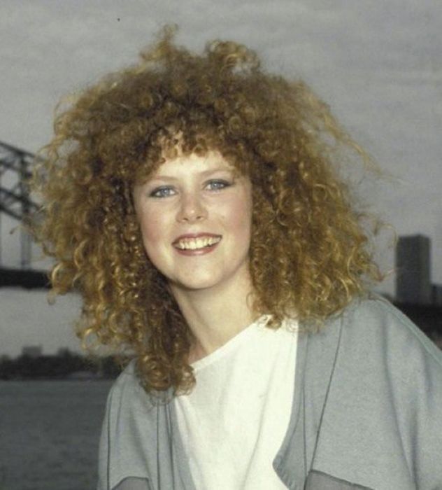 19 Awesome Photos Of Famous People From Before They Were Famous (19 pics)