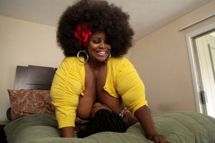 Woman Squashes Men With Her Giant Breasts For 1 300 A Day 13 Pics