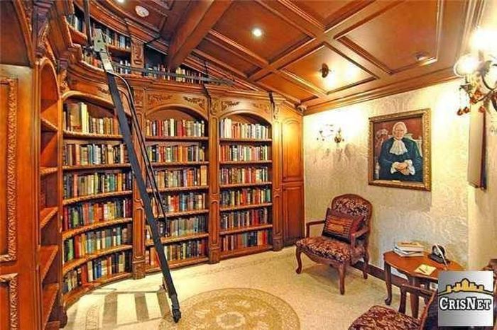 An Inside Look At Drake's Luxurious $8 Million Dollar Estate (15 pics)