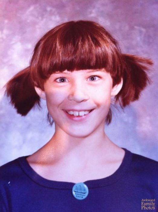 Awesome School Photos That Were Taken During People's Awkward Years (22 pics)