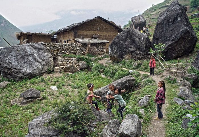 Children From This Remote Chinese Village Travel Unsafe Terrain To Get