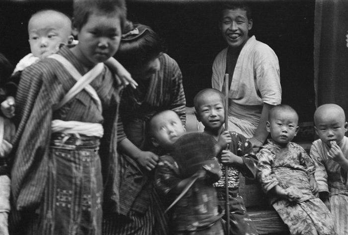 Rare Photos From The Last Days Of Feudal japan (14 pics)