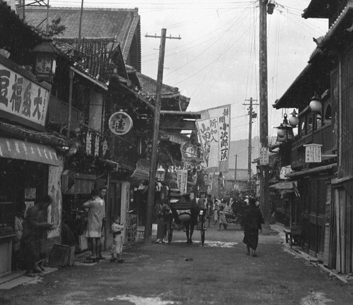 Rare Photos From The Last Days Of Feudal japan (14 pics)