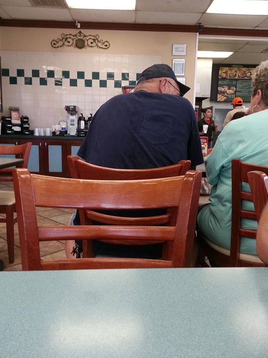 Dumb Things That Will Fill You With The Urge To Facepalm (43 pics)