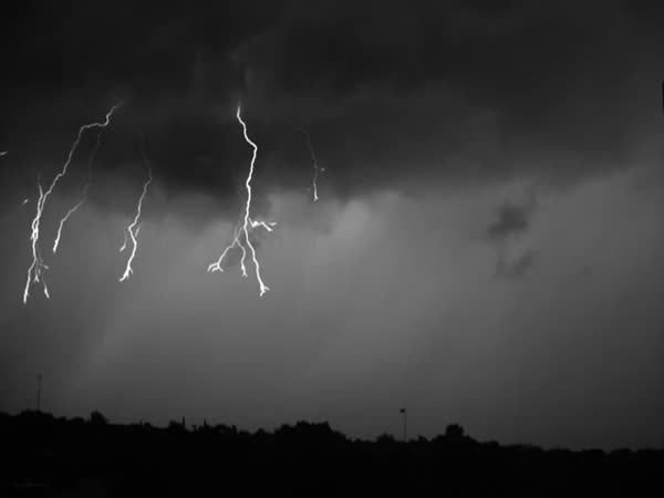 Lightning Storm Recorded At 7000 Frames Per Second