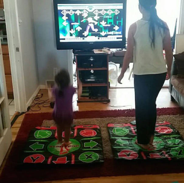 There's Never A Bad Time To Get Your Game On (54 pics)