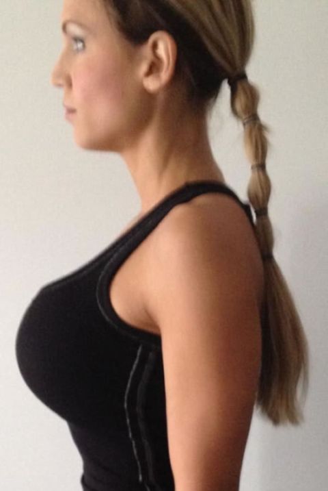 Woman Gets Body Shamed By Gym Staff For Being Too Busty (4 pics)