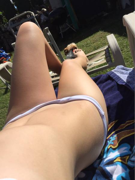 When A Sexy Woman Has Legs Like These, She's Got Everything She Needs (42 pics)