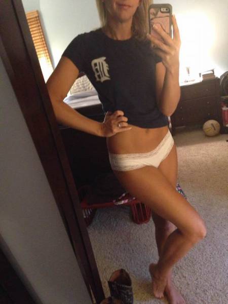 When A Sexy Woman Has Legs Like These, She's Got Everything She Needs (42 pics)