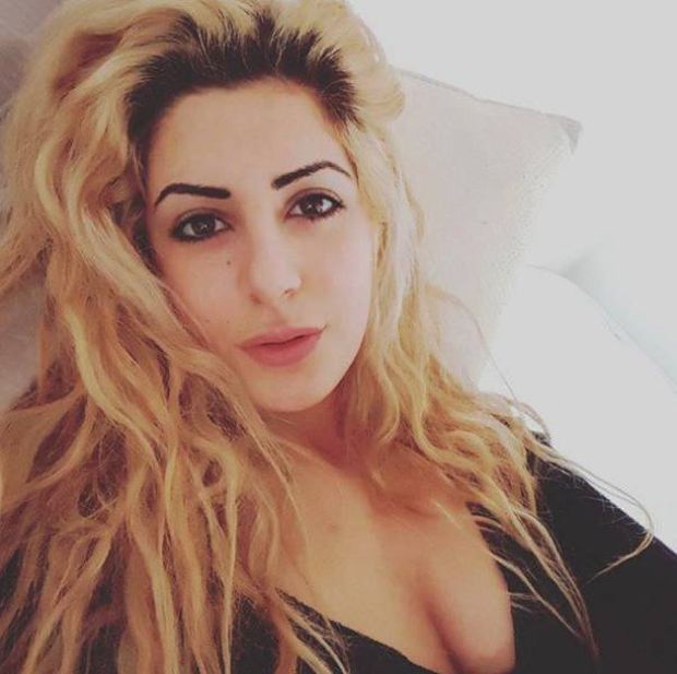 This Beautiful Woman Dropped Everything To Go Fight ISIS In Syria (18 pics)