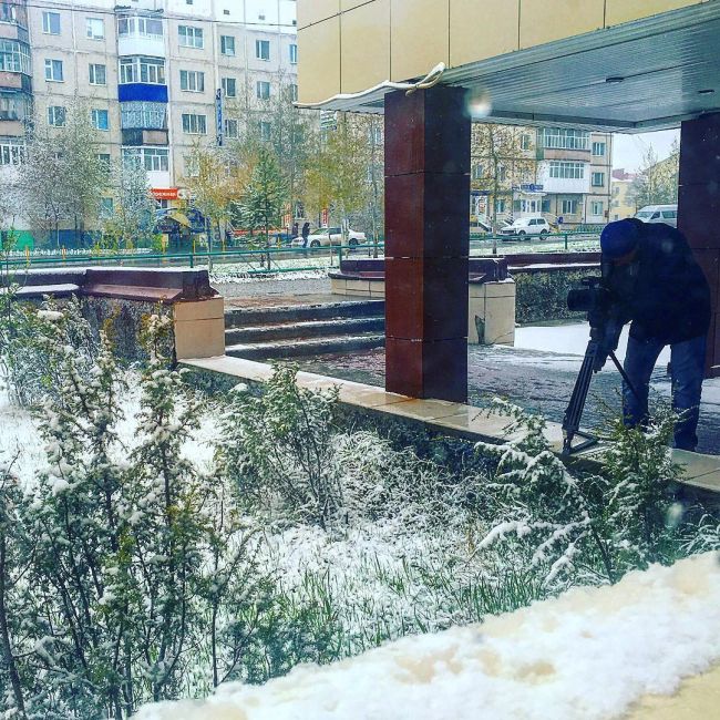 Northern Russia Gets Fresh Snow On The First Day Of Summer (16 pics)