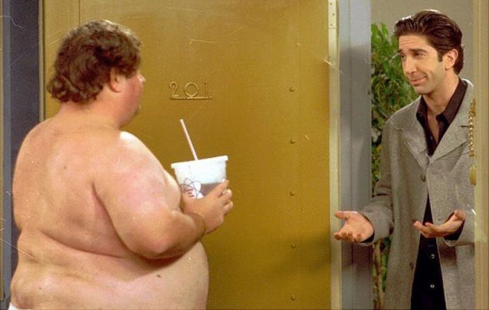 Someone Discovered The Identity Of Ugly Naked Guy’From Friends (4 pics)