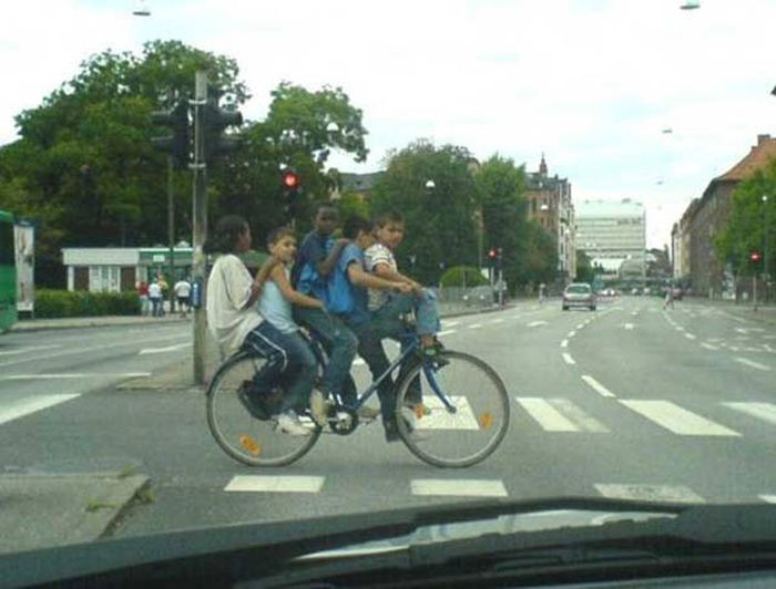 Awesome Pictures Of Crazy Bikes And Crazy People Riding Bikes (51 pics)