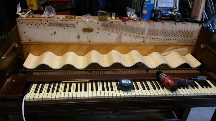 This Piano Doesn't Play Music Anymore, But It's Still Awesome (13 pics)