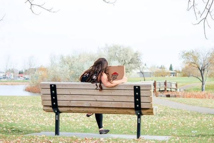 The World Is Cold When You're Forever Alone (42 pics)