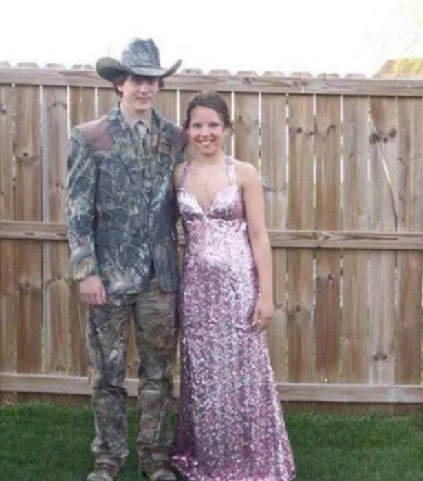 The World Is Cold When You're Forever Alone (42 pics)