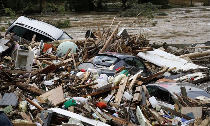 Small Towns In France And Germany Rocked By Heavy Rains (19 pics)
