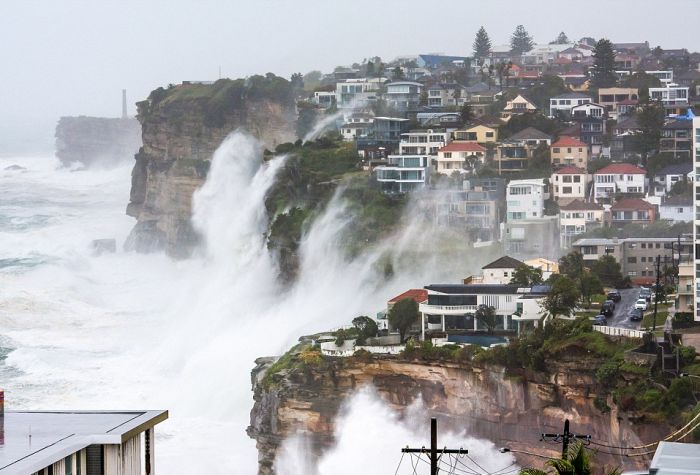 Wild Weather Rocks The Coast Of Sydney (10 pics)