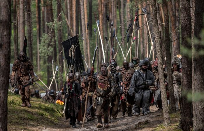 Fans Gather In The Czech Republic To Reenact A Battle From The Hobbit (21 pics)
