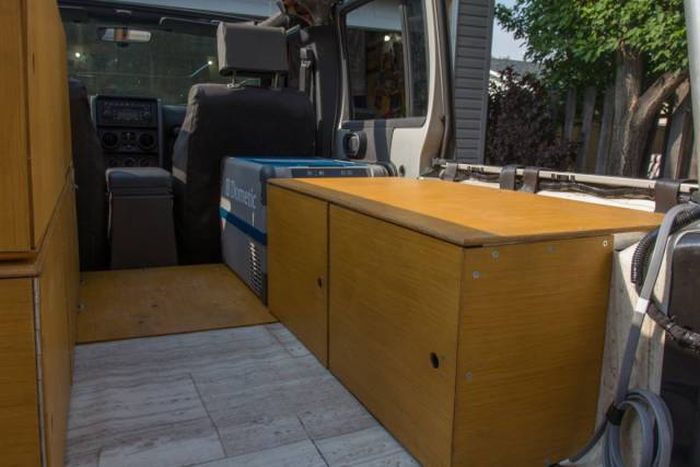 Guy Converts His Jeep Into A House On Wheels (30 pics)