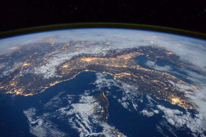 Nobody Has A Better View Of Earth Than The Astronauts Do (51 pics)