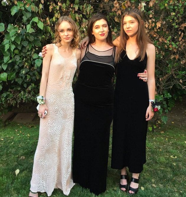 Johnny Depp's Daughter Lily-Rose Attends Prom With Kevin Smith's Daughter (3 pics)