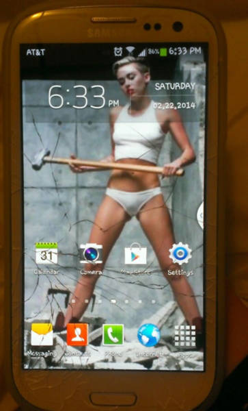 Easy Ways To Instantly Improve Your Cracked Phone Screen (19 pics)