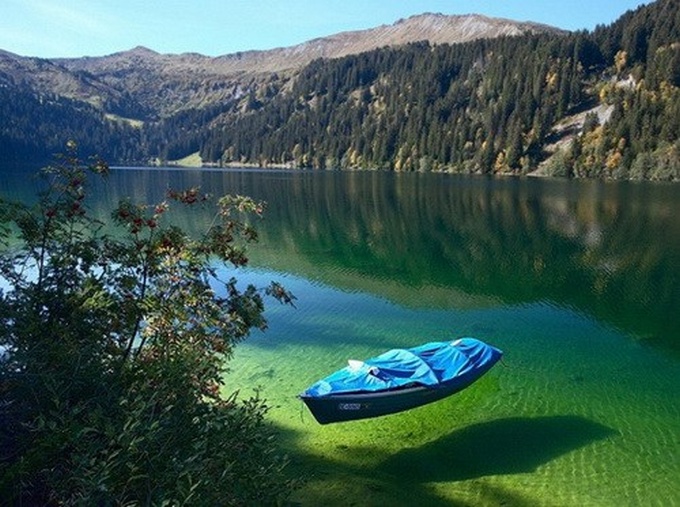 Soothing Pictures Of Beautiful Crystal Clear Waters (38 pics)