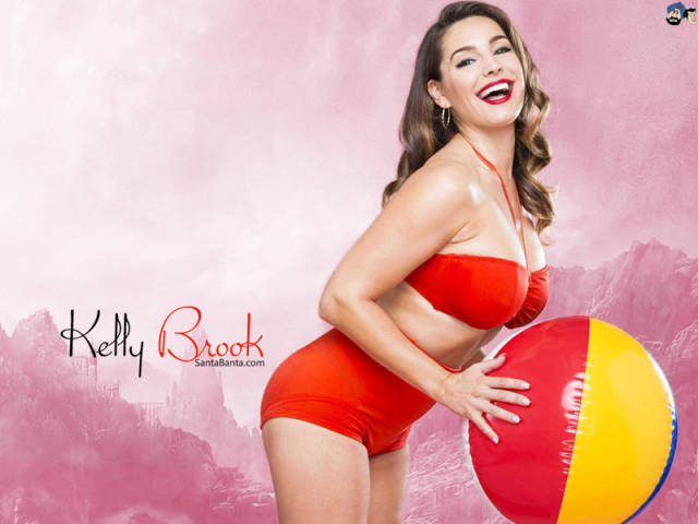 According to Science, 43-Year-Old Kelly Brook Has the Most Perfect