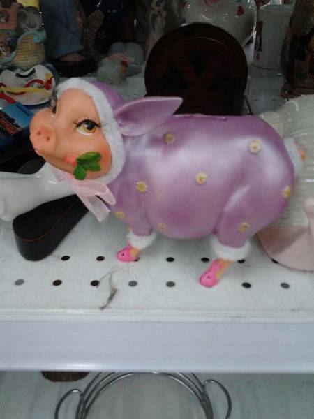 Awkward, Arbitrary And Amazing Thrift Shop Discoveries (67 pics)