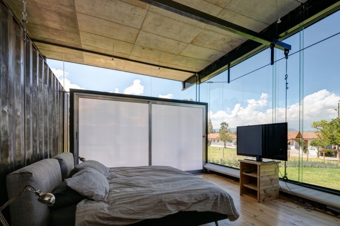 Awesome Looking Pictures From A Cargo Container House In Ecuador (25 pics)