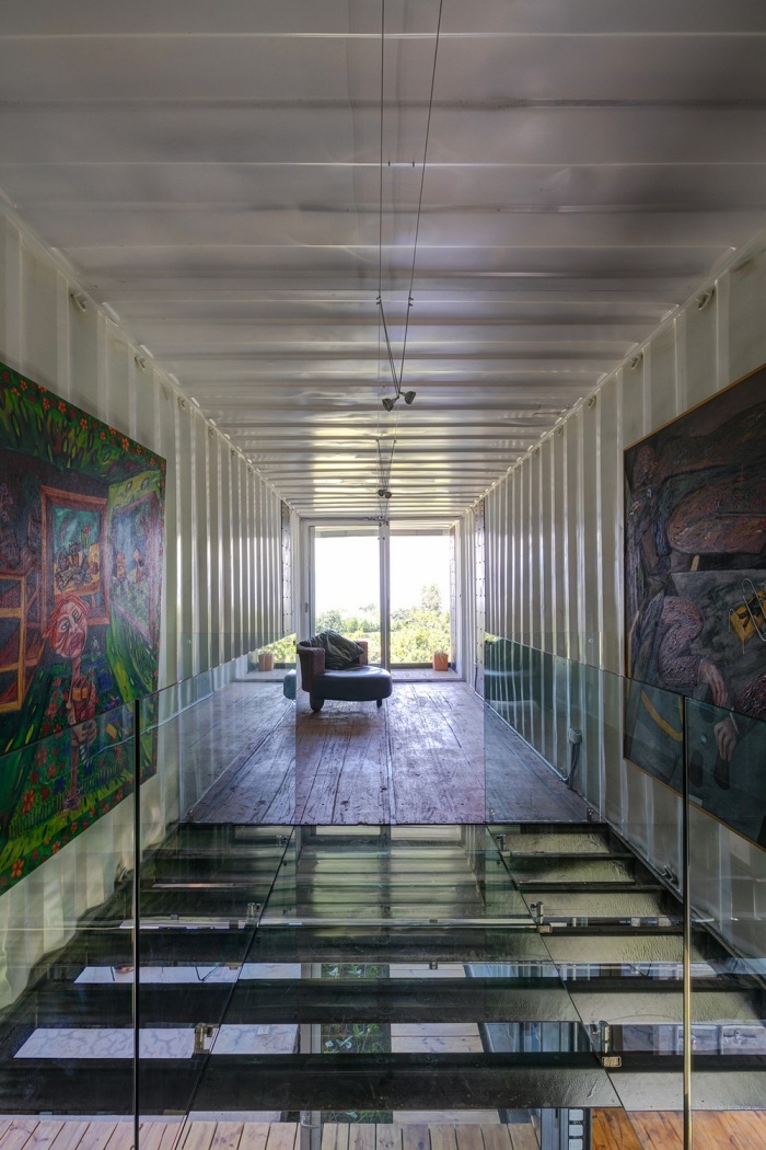 Awesome Looking Pictures From A Cargo Container House In Ecuador (25 pics)