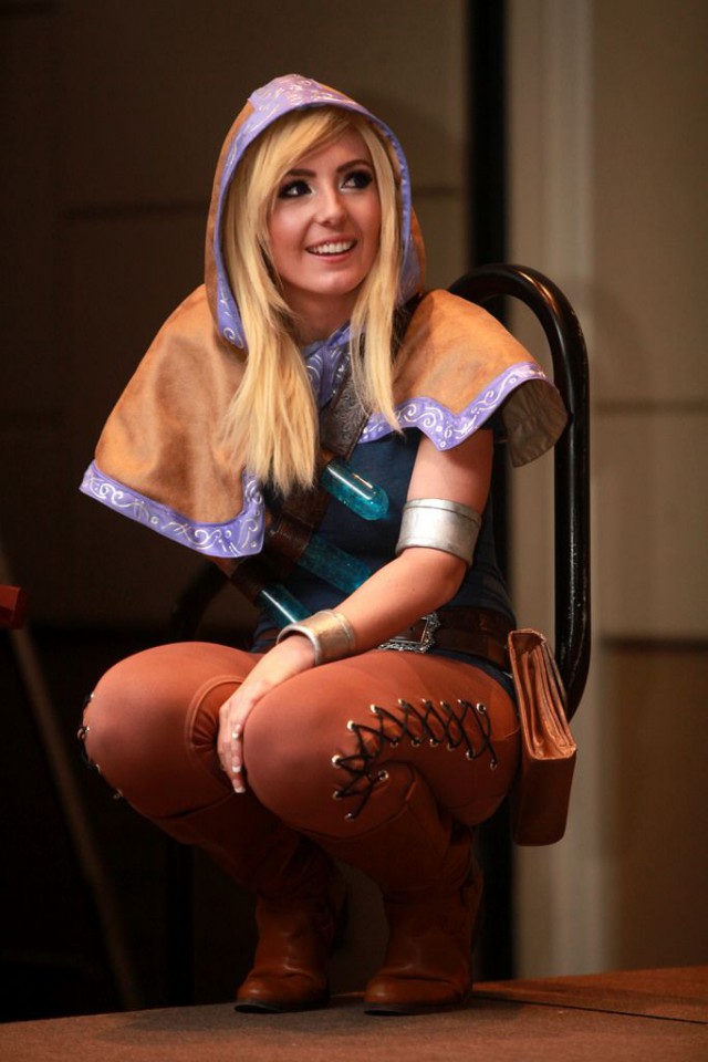 Stunning Cosplay Babes Who Have Clearly Mastered Their Craft (84 pics)