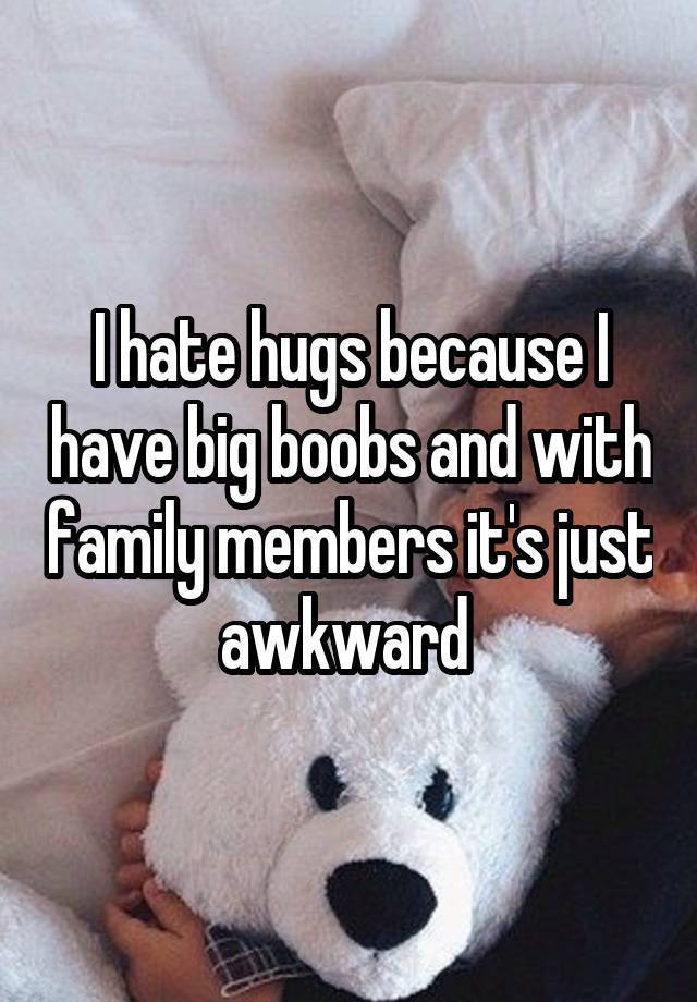Girls Reveal The Worst Problems That Come With Having A Big Chest (19 pics)