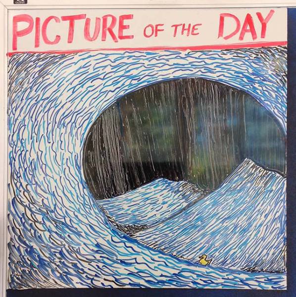 History Teacher Shows Off His Artistic Side On The Whiteboard (59 pics)