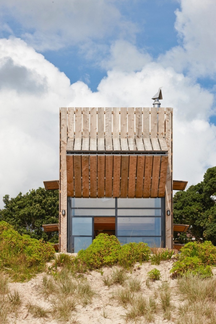 This One Of A Kind Beach House In New Zealand Is The Perfect Getaway (18 pics)