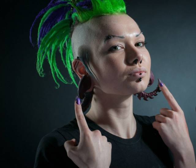 People Who Made Extreme Modifications To Their Own Bodies (46 pics)