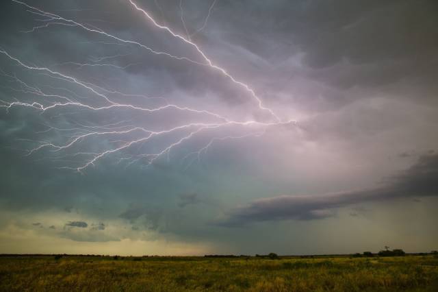 Breathtaking Weather Photos From Storm Chaser Kelly DeLay (69 pics)