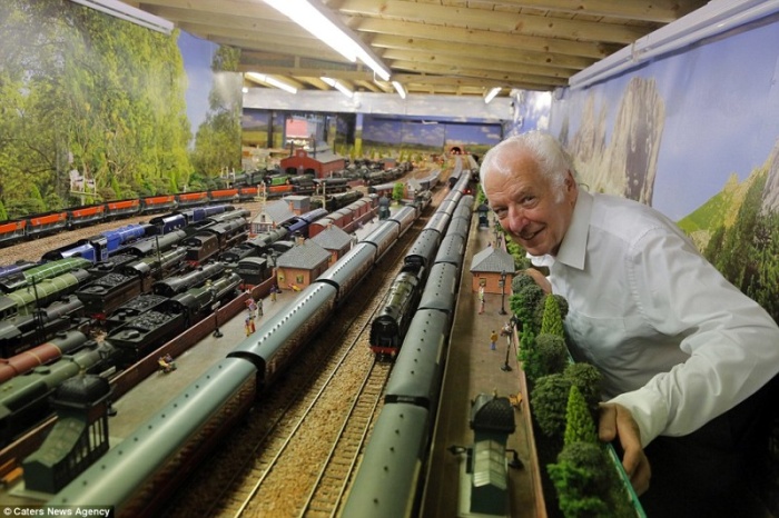 This British Pensioner's Model Railway Is Worth A Fortune (11 pics)